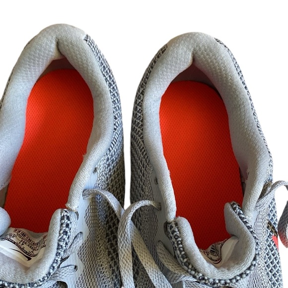 EUC Women’s Nike Revolution 3W Grey & Coral Running Sneakers Size 9.5 - Picture 5 of 7